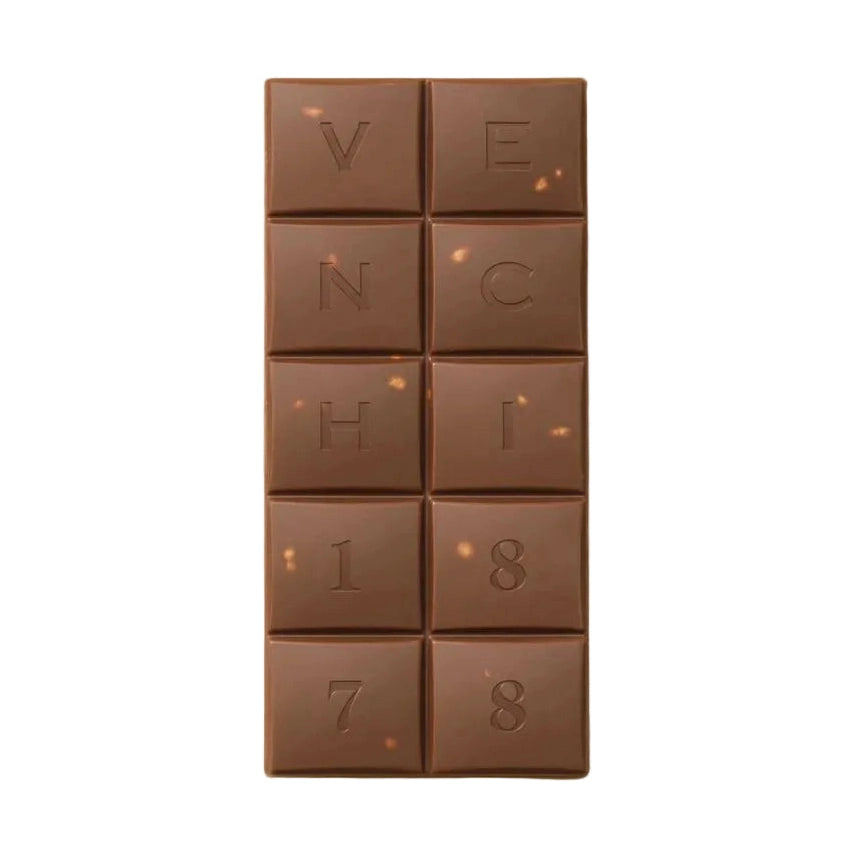 Venchi mælkechokoladebar med hele hasselnødder, glat overflade med præget VENCHI-logo