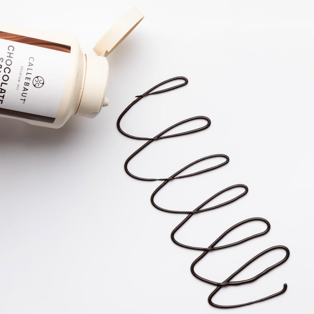Callebaut mørk chokoladesauce flaske top detalje