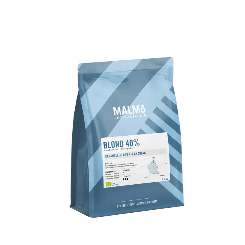 Blå pose med Malmö Chokladfabrik blond 40% hvid chokolade