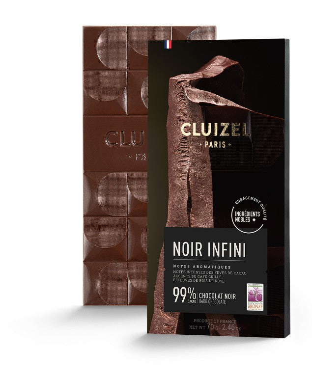 Chokladshopen Cluizel Noir Infini 99% mörk chokladkaka med intensiv smak och elegant förpackning