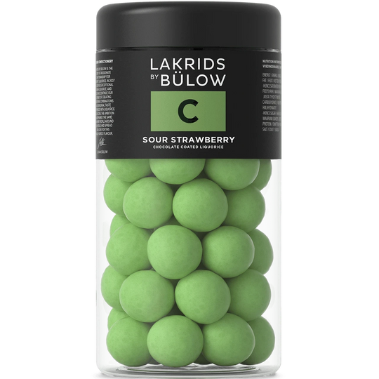 Chokladshopen Lakrids By Bülow C Sour Strawberry lakritskulor med vit choklad och grönt syrligt sockerskal i burk