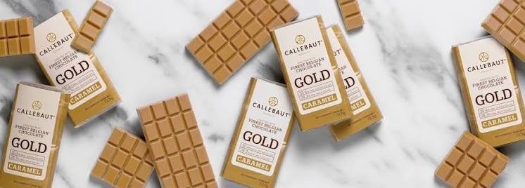 Udpackede Callebaut guld karamelchokoladestykker